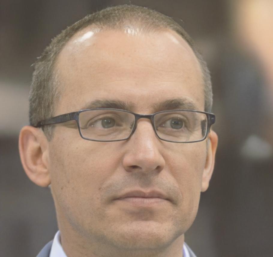 Porträt von Finanzexperte Henrik Lindström